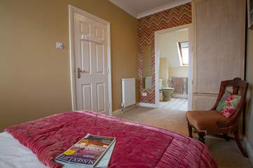 The second en suite bathroom.