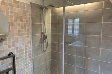 The stylish shower cubicle.