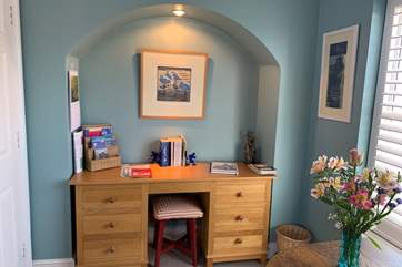 Space to look over the maps and local information provided to help plan your day.