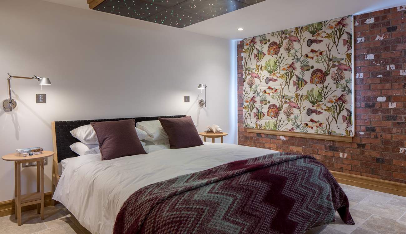 Every last detail has been thought of. This fabulous blind is simply beautiful.