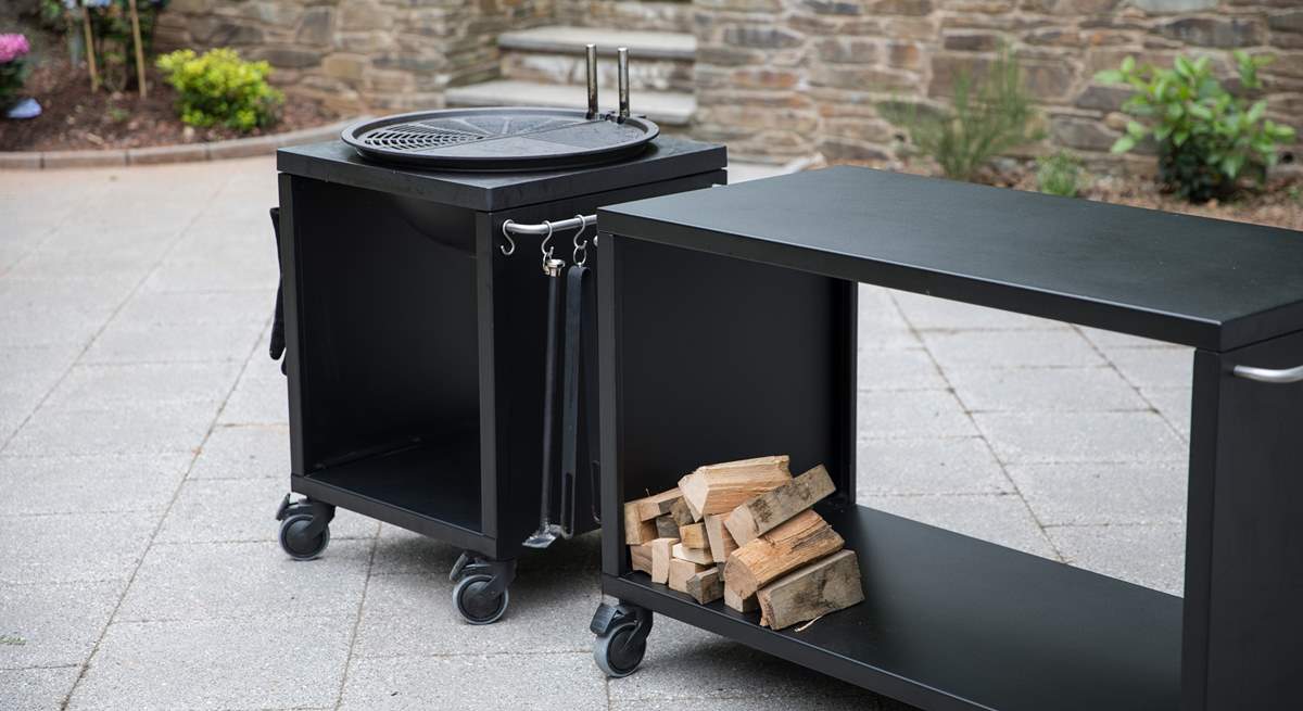 This fabulous barbecue transforms into a fire-pit. The perfect feature to enhance your star gazing late into the evening.