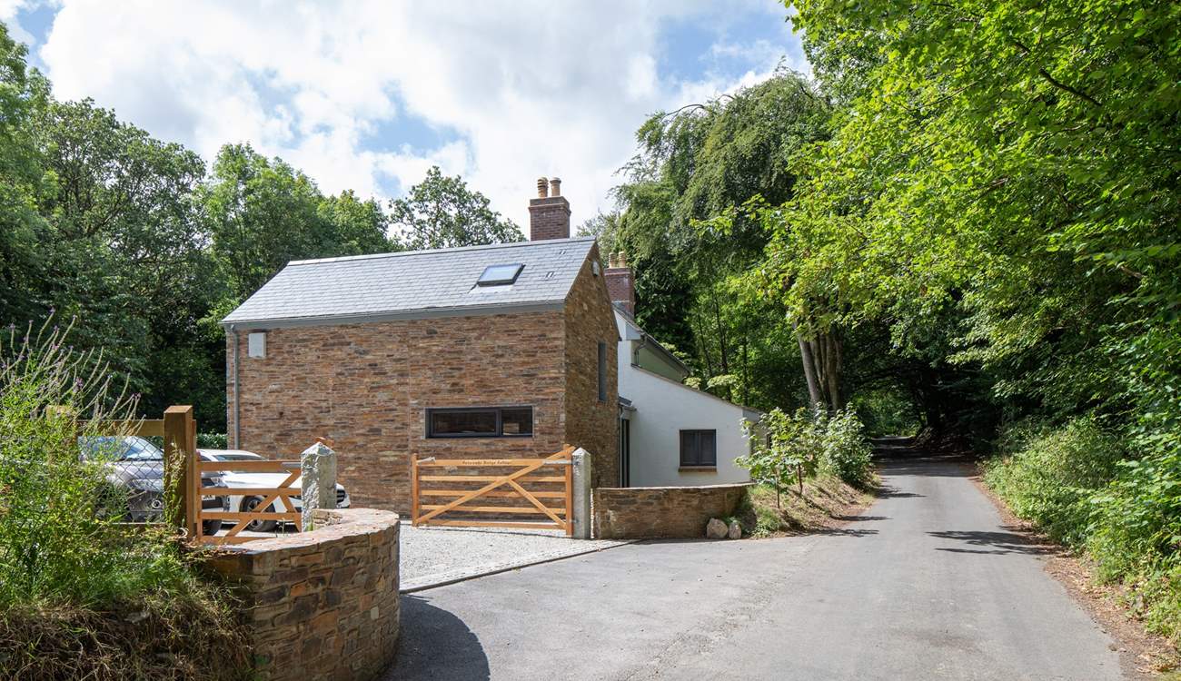 Located down a beautiful leafy lane. What a pretty spot.