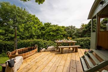 The hot tub adds to the charm of this wonderful place.
