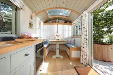 Light, bright and spacious.