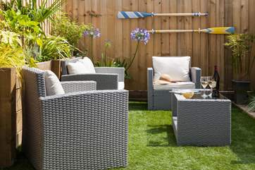 The rear garden is a real sun-trap and the perfect spot for a glass of wine after a day out exploring the Cornish coast.