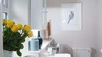 Another view of the en suite shower-room.