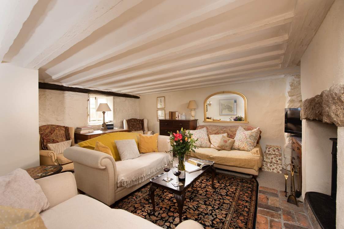 The added benefit of this gorgeous wood-burner makes this an ideal country retreat all year round.