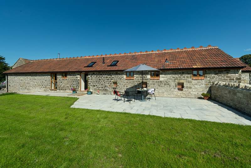 Another view of The Piggery - a superb barn conversion with lovely views over the surrounding fields.