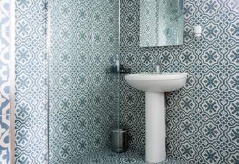 Such a stylish en-suite with walk-in shower