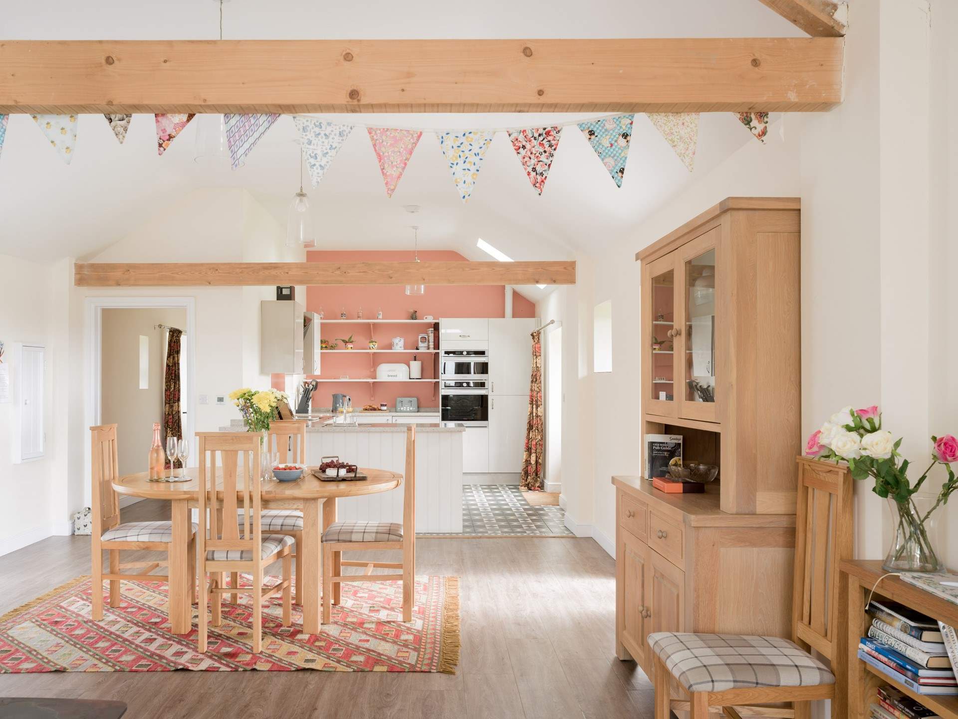 The open plan theme goes on into the beautiful kitchen