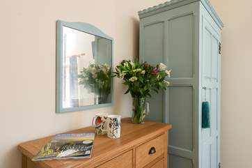 Cheerful touches throughout the barn will make you feel very welcome.