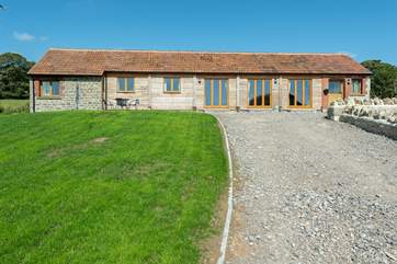 The Cowstall is an extremely spacious and high quality barn conversion with an elevated position looking down over the original farmstead and over the fields beyond.