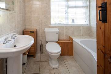 Family bathroom on the first floor.