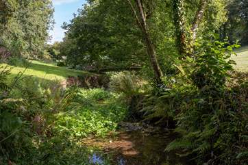 Whilst you enjoy the delights of your picnic, the younger members of the group can paddle in the beautifully shallow stream which runs through the grounds.