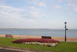 Take a stroll from Cowes to Gurnard.