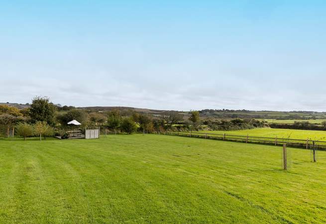 Exercise your dog here, you have 15 beautiful acres to explore, and can see for miles in the heart of Cornwall's largest parish.