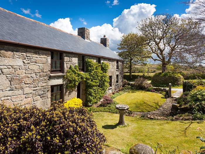 Mount Wise Farmhouse, Sleeps 6 in Falmouth