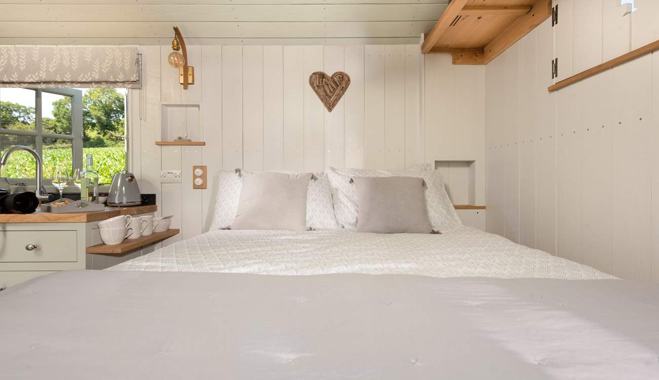 Rest your heads in the comfy double bed after a day out and about.