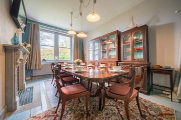 The elegant dining-room.
