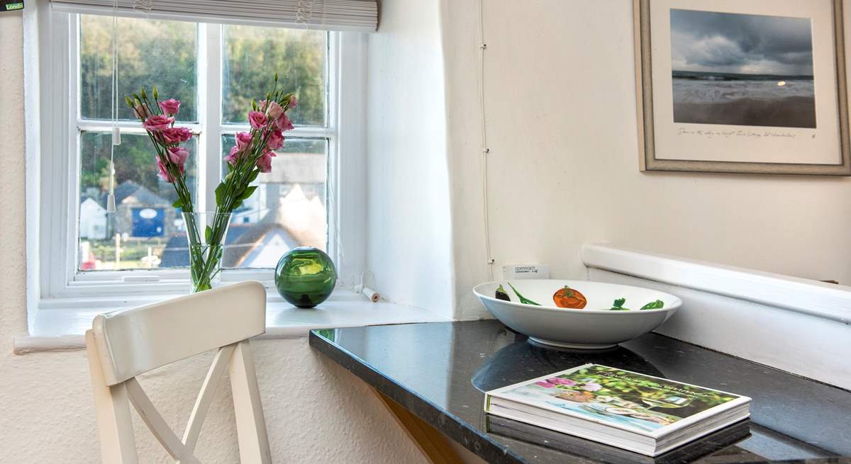 A little breakfast bar as part of the open plan kitchen.