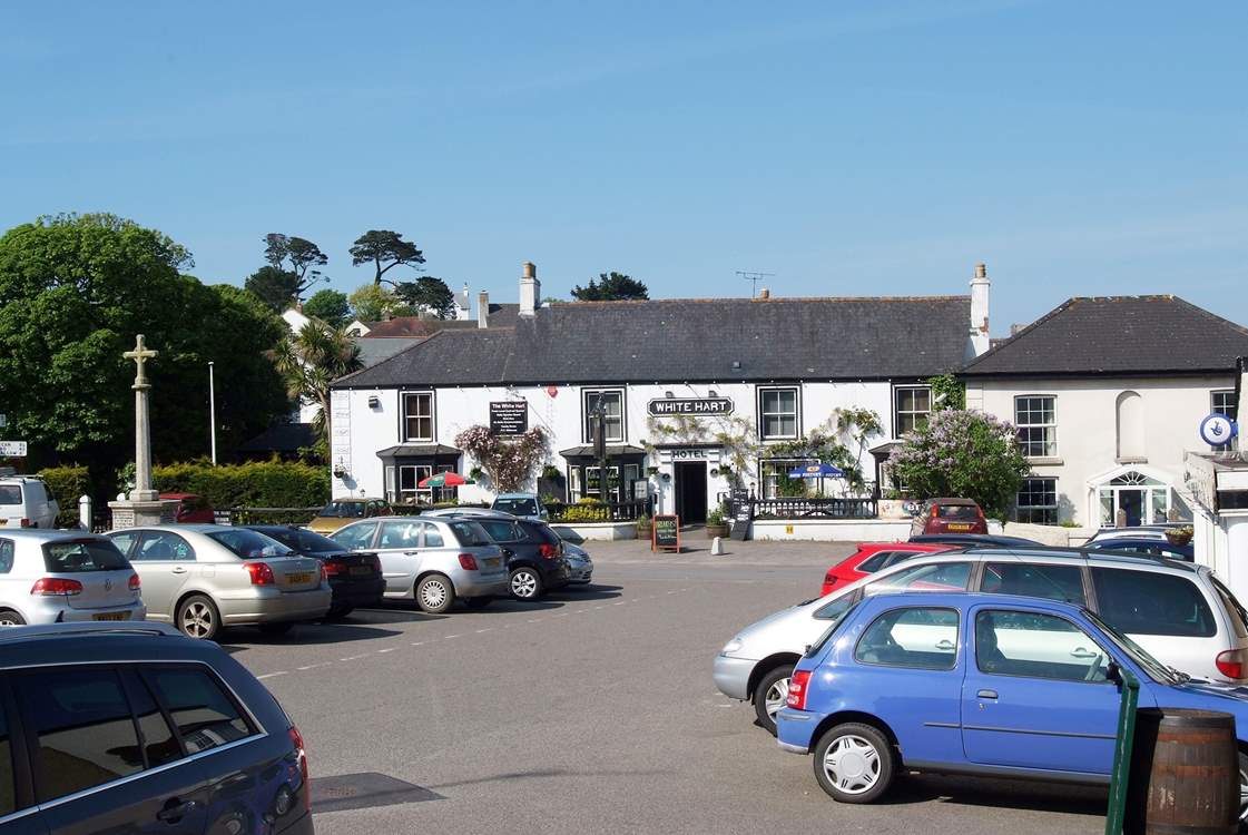 The village of St Keverne is only just up the road with a restaurant, butchers, village shop and two pubs and a very good farmers market (the last Saturday of every month). 