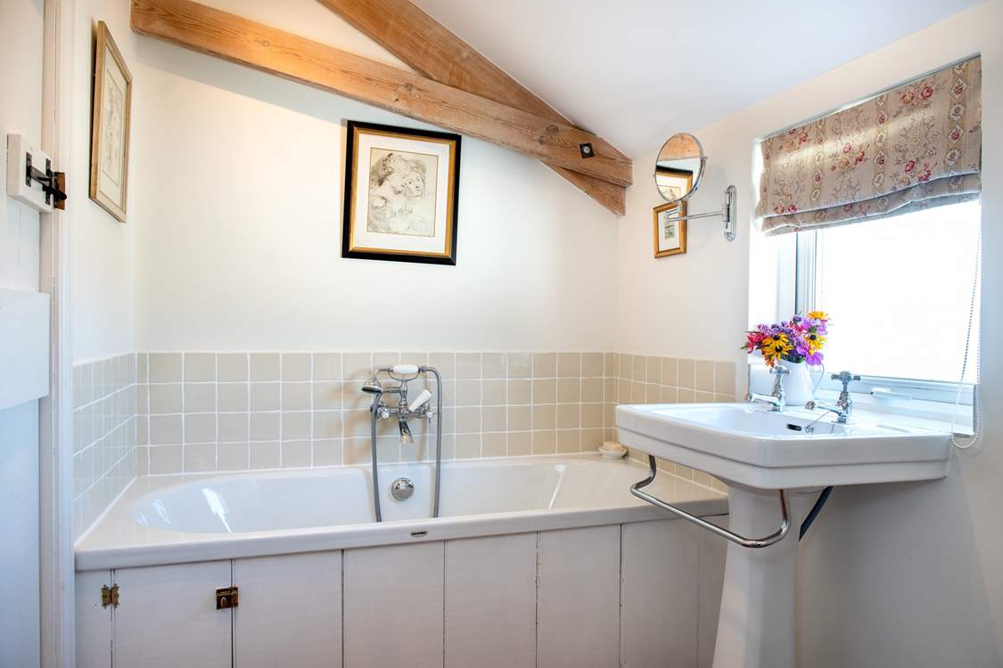 The en suite bathroom to bedroom 1.