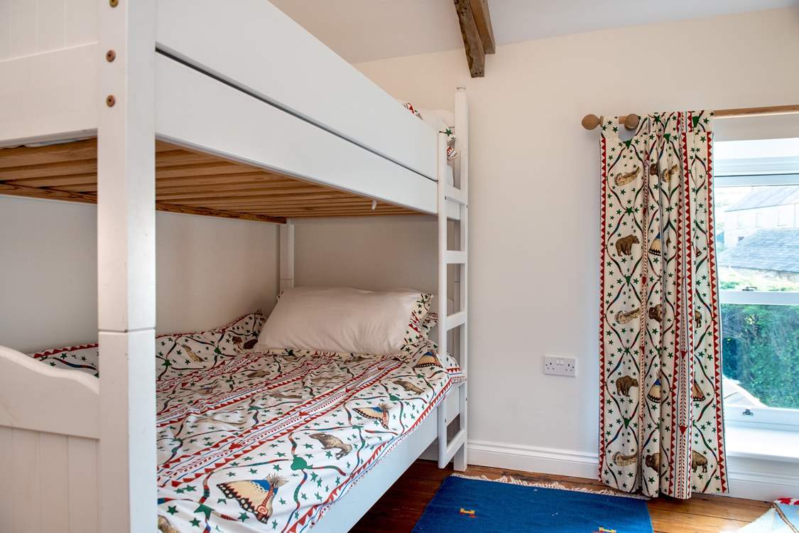 The fourth bedroom - what great fabric!