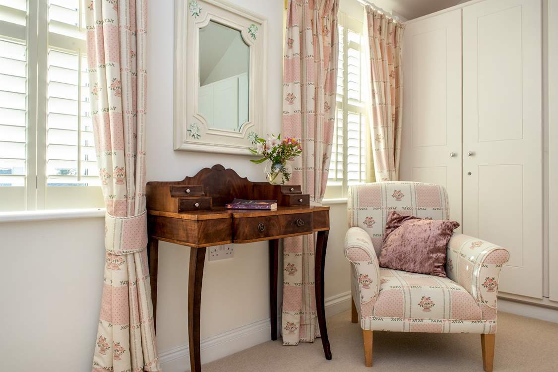 A lovely corner in bedroom 3.