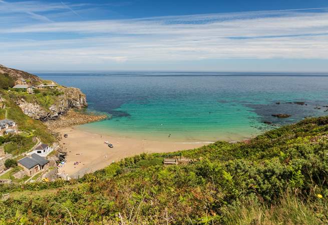 Trevaunance Cove in St Agnes is lovely for a fun filled family day out.  