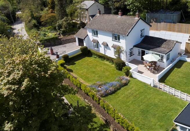 Homeleigh has so much space on offer for your holiday. 