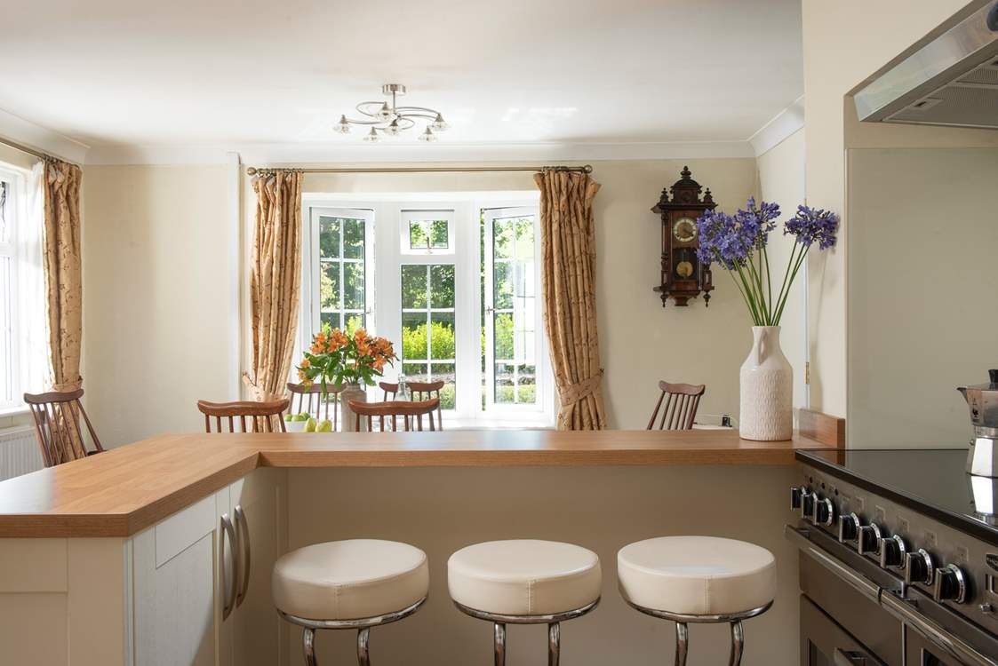 Perch at the breakfast-bar and chat with the chef!