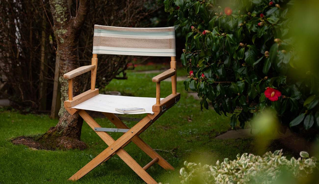 Relax in the garden. 