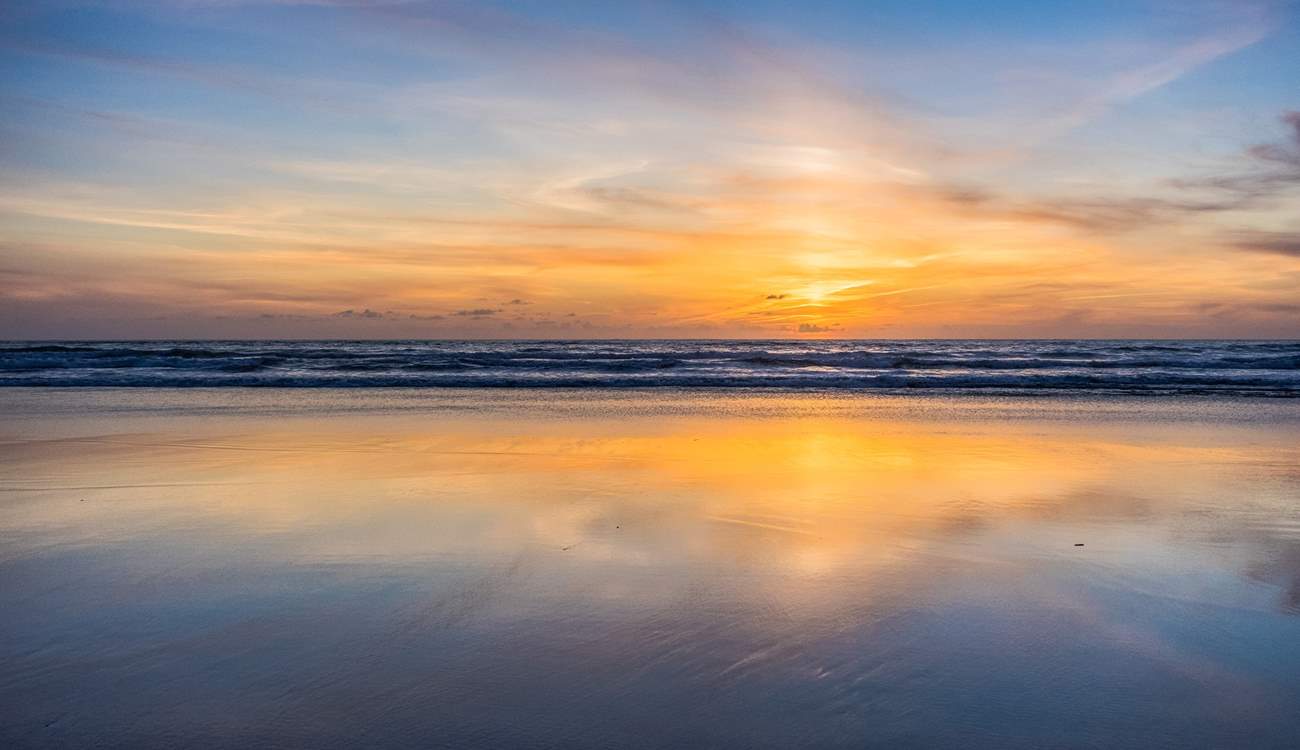 St Agnes is famous for it's stunning sun sets. 