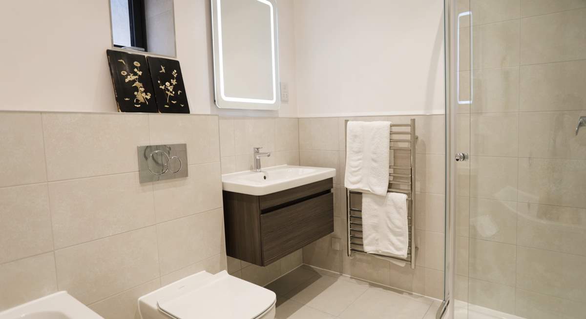 Sandpiper has four stylish bath/shower rooms.