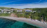 Sandpiper sits in a terrace of five stunning beach houses in the coastal hamlet of Portwrinkle. - Thumbnail Image