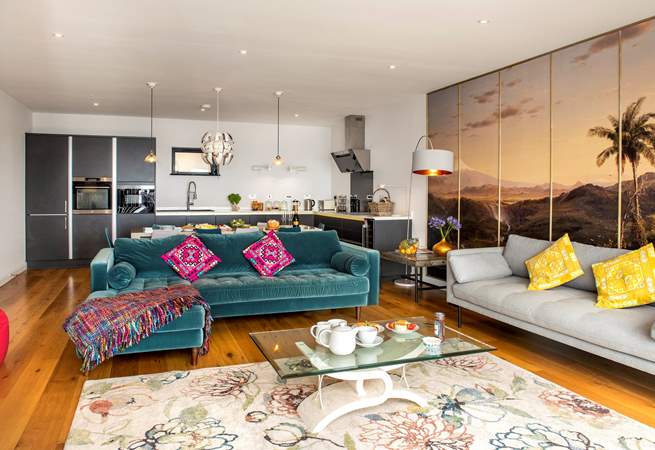 At the end of a exciting day exploring south east Cornwall come back to Sandpiper to unwind and relax on the comfy sofas.
