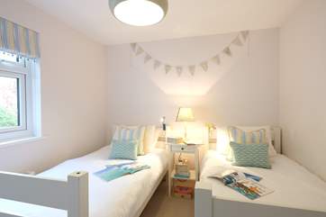 Bedroom 3 has twin beds.
