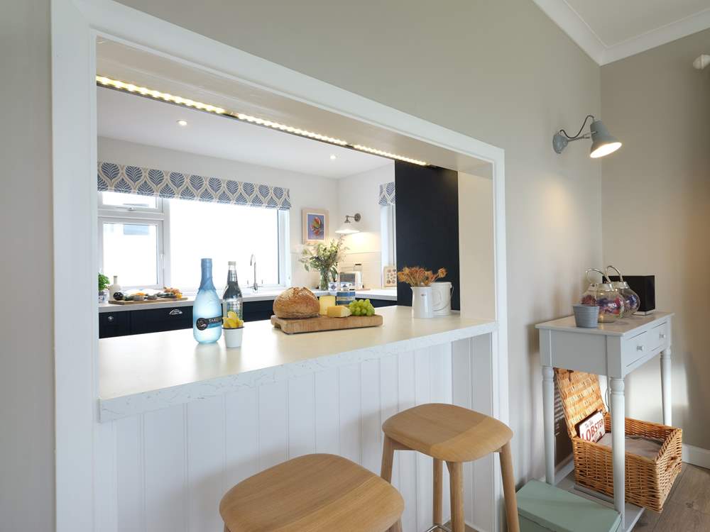 The sociable breakfast-bar.