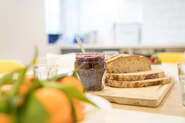 As well as dining at Arden Villa, Ryde provides a vast range of places to eat.