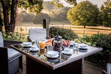 Perfect for al fresco dining in the Sussex countryside.