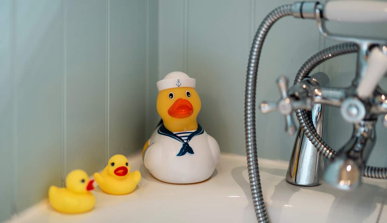 The family bathroom with hand held shower attachment and ducks!