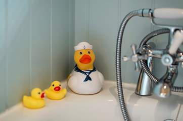 The family bathroom with hand held shower attachment and ducks!