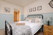 The double bedroom has an en suite shower-room.