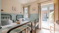 The relaxing twin room.