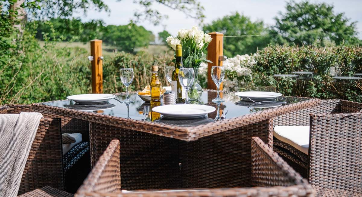 Perfect for al fresco dining in the Sussex countryside.
