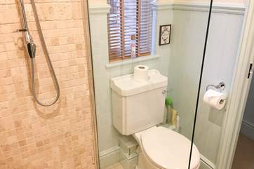 The en suite with walk-in shower.