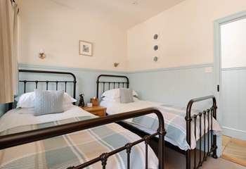 This delightful twin room is so welcoming.