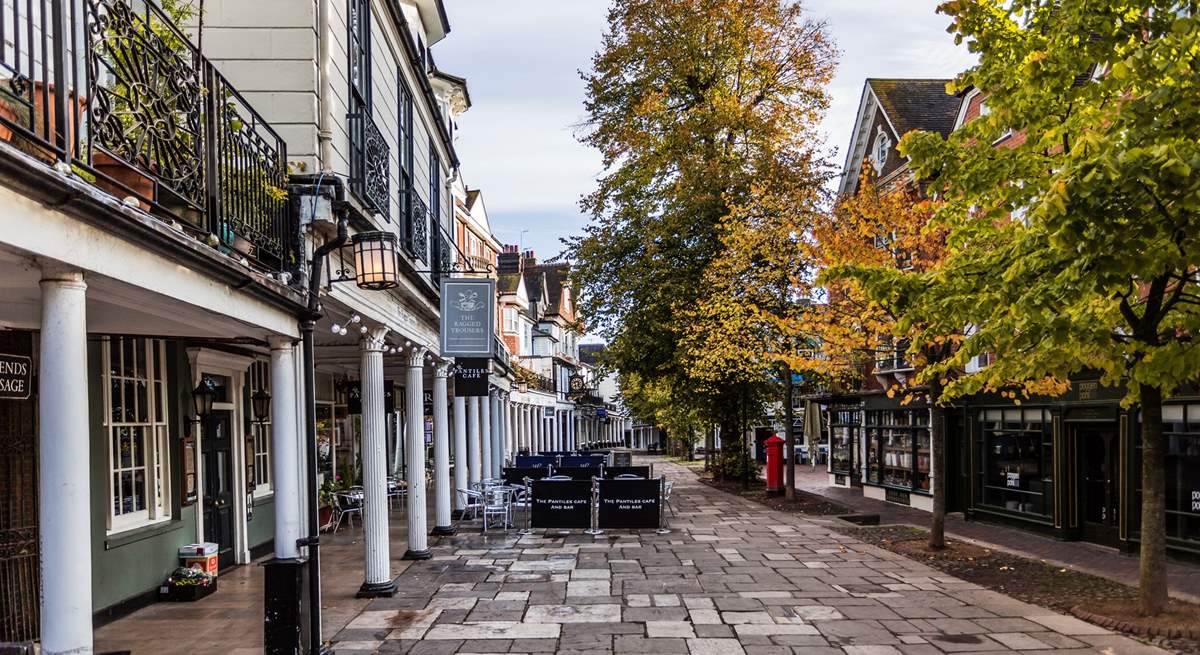 Tunbridge Wells has plenty of restaurants and cafes offering a range of British and continental cuisine.