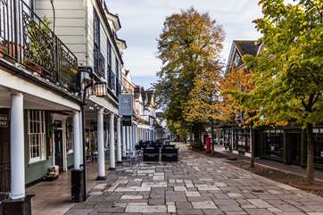 Tunbridge Wells has plenty of restaurants and cafes offering a range of British and continental cuisine.