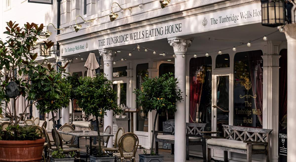 Just one of the many local places to eat in The Pantiles.